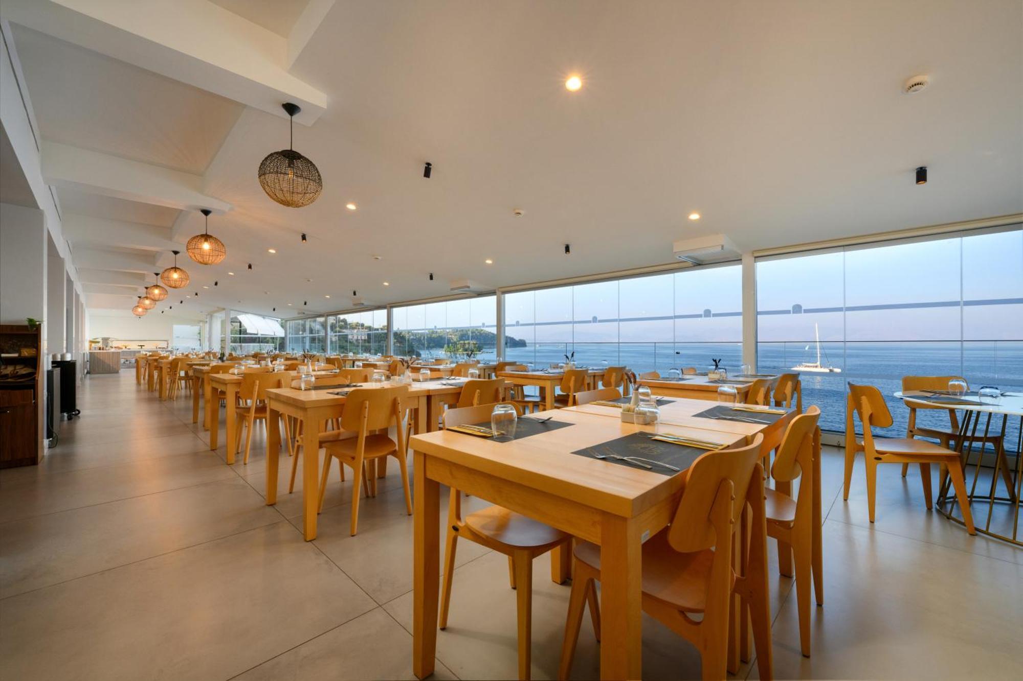 Hotel Ray Corfu 4*